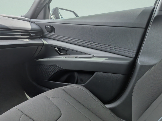 New 2026 Hyundai Elantra SEL Sport Premium FWD image 15