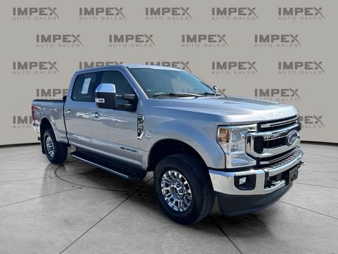 Used 2022 Ford F250 XLT w/ XLT Premium Package AWD/4WD image 4