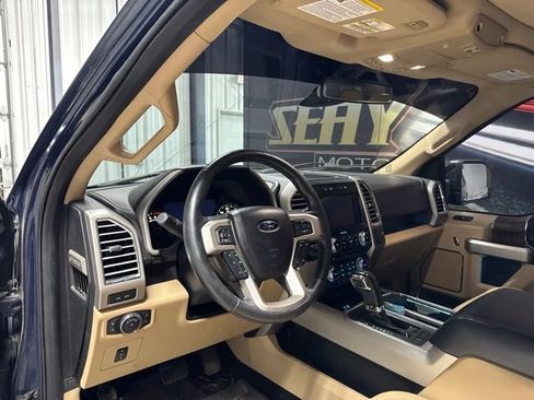 Used 2016 Ford F150 Lariat w/ Equipment Group 502A Luxury AWD/4WD image 5