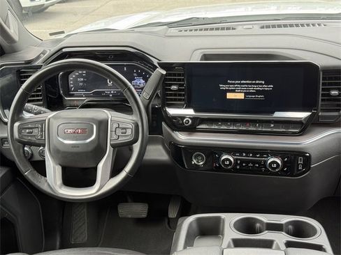 Used 2024 GMC Sierra 1500 SLT image 21