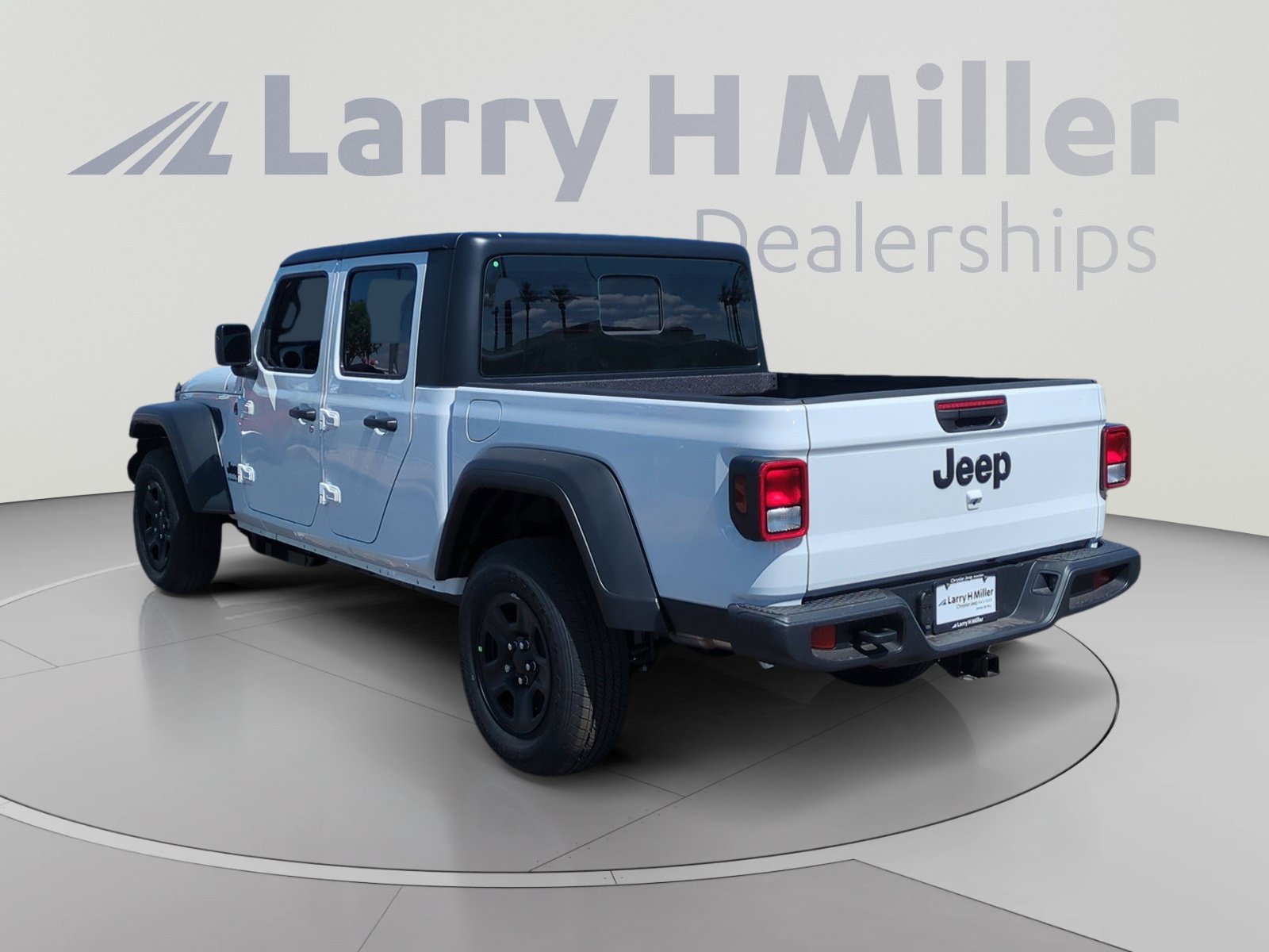 New 2026 Jeep Gladiator Sport AWD/4WD image 3