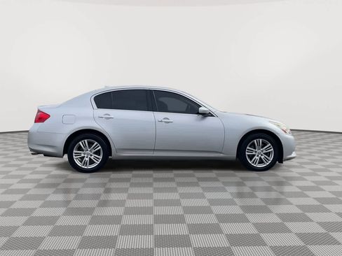 Used 2013 INFINITI G37 x w/ Premium Pkg image 9