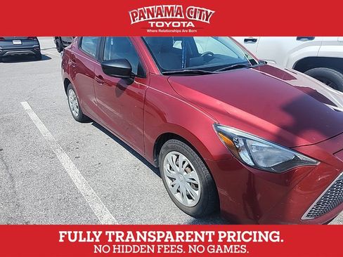 Used 2019 Toyota Yaris L FWD image 1