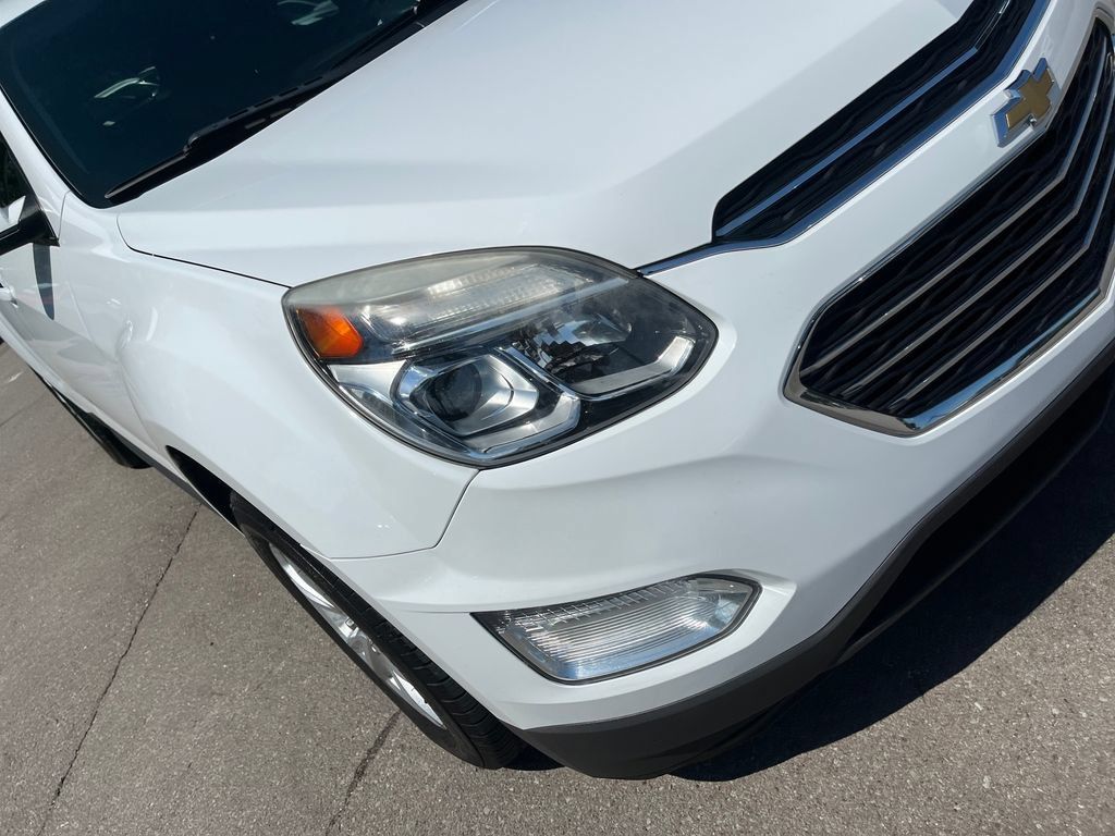 Used 2017 Chevrolet Equinox LT FWD image 35