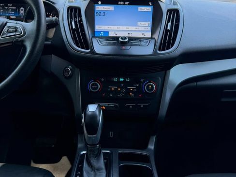 Used 2019 Ford Escape SEL FWD image 15