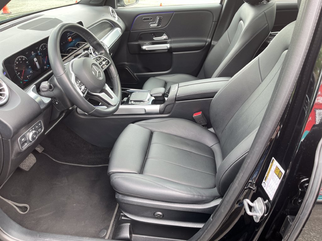 Used 2023 Mercedes-Benz GLB 250 4MATIC image 35