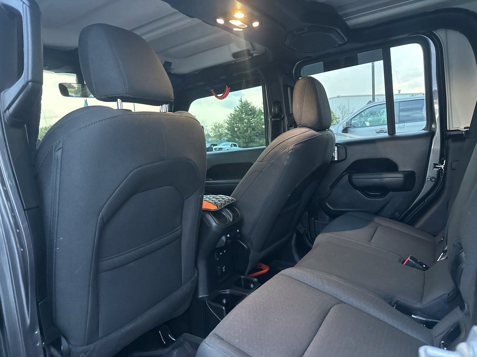 Used 2023 Jeep Gladiator Sport AWD/4WD image 10