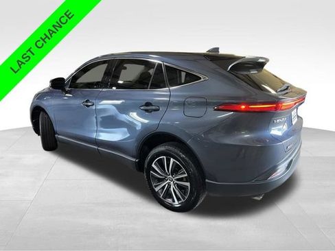 Used 2021 Toyota Venza LE AWD/4WD image 4