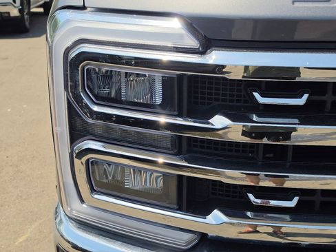 Used 2023 Ford F350 Lariat w/ Chrome Package AWD/4WD image 17