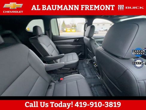 Used 2025 Buick Enclave Preferred image 17