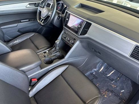 Used 2018 Volkswagen Atlas SE AWD/4WD image 14