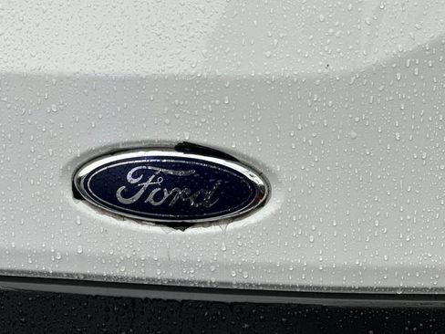 Used 2022 Ford E-Transit Medium Roof w/ Load Area Protection Package image 29