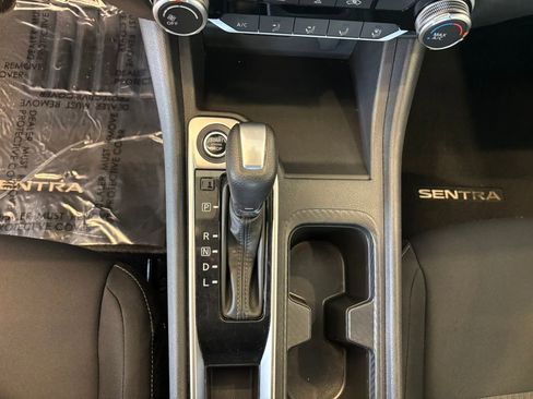 Certified 2023 Nissan Sentra SV image 21