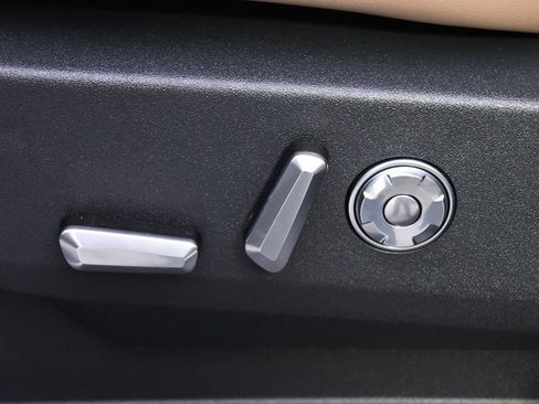 New 2026 Lincoln Navigator L Black Label AWD/4WD image 14