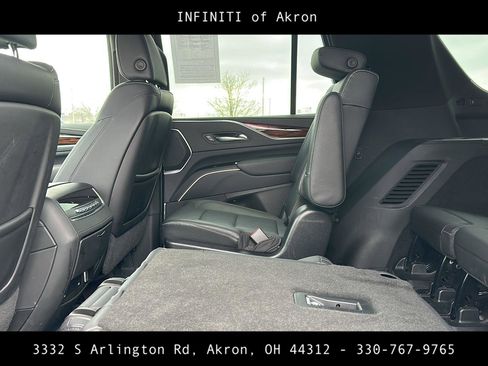 Used 2022 Cadillac Escalade Luxury image 35