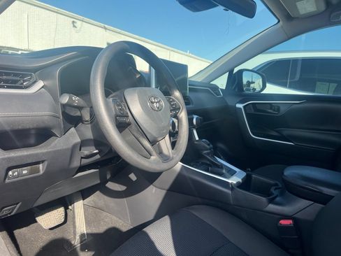 Used 2023 Toyota RAV4 LE FWD image 8