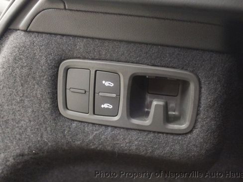 Used 2023 Lamborghini Urus S image 45