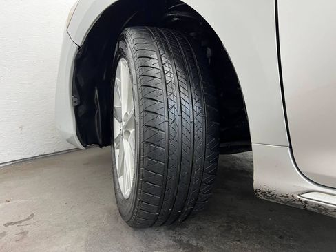 Used 2013 Toyota Camry XLE FWD image 28