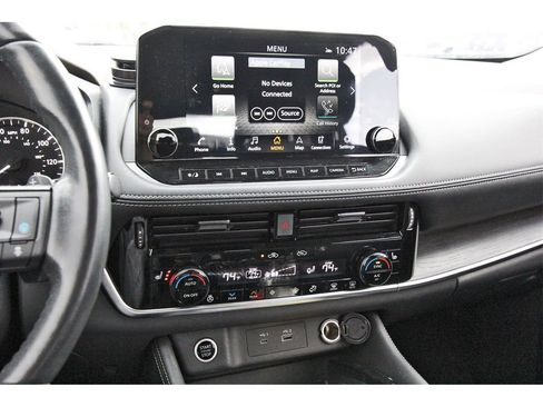 Used 2021 Nissan Rogue SL w/ Premium Package image 14