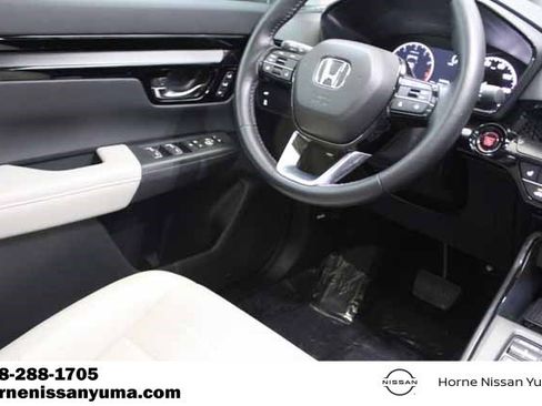 Used 2025 Honda CR-V EX-L image 10