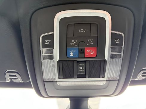 Used 2020 RAM 1500 Laramie image 42