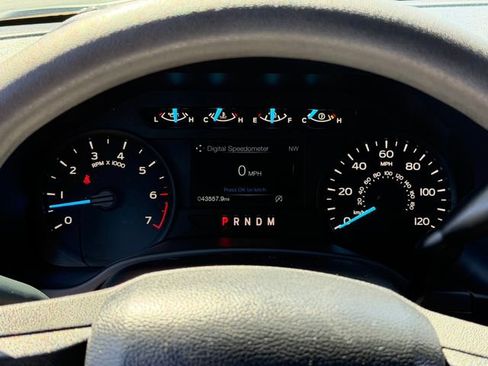 Used 2019 Ford F150 XL w/ Equipment Group 101A Mid RWD image 15