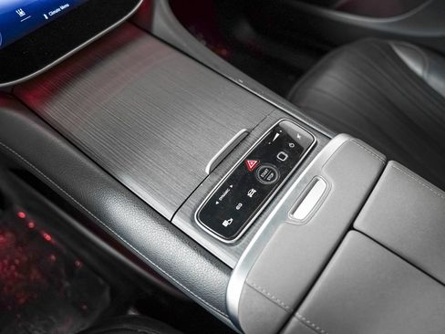 Certified 2023 Mercedes-Benz EQS 580 4MATIC SUV image 18