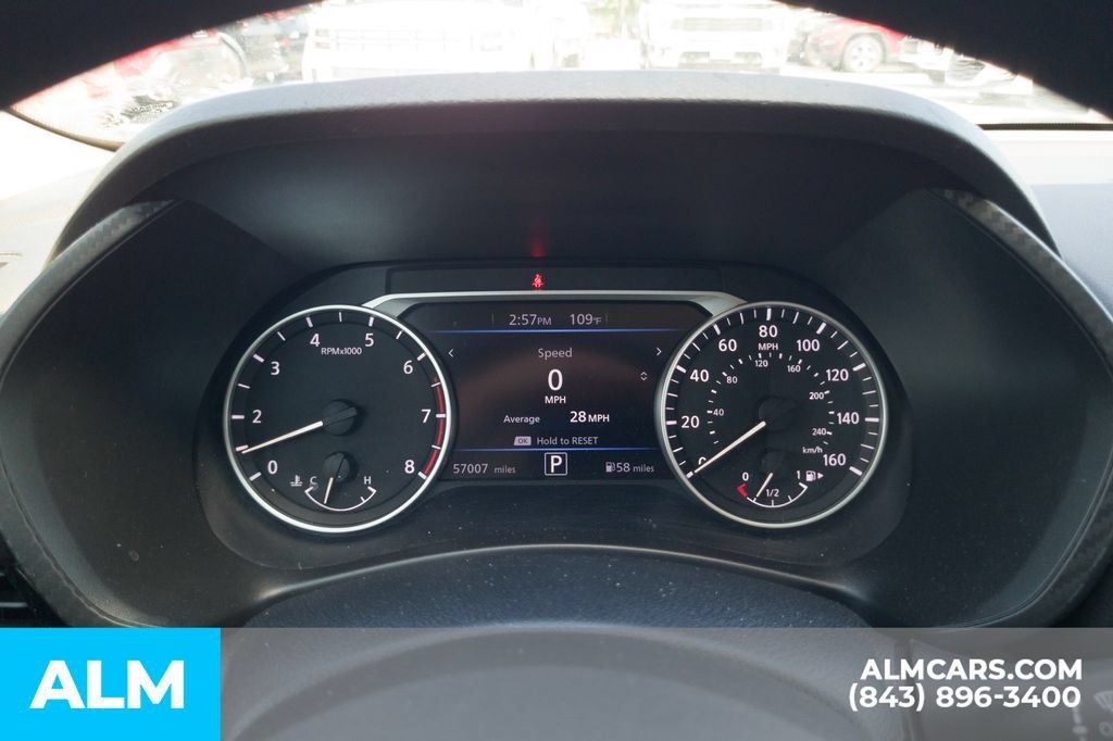 Used 2024 Nissan Sentra SV FWD image 30