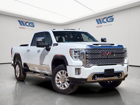 Used 2022 GMC Sierra 2500 Denali image 2