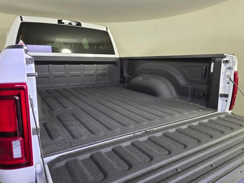 New 2026 RAM 3500 Big Horn AWD/4WD image 14