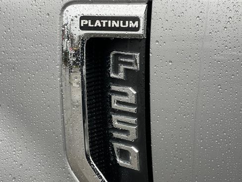 Certified 2021 Ford F250 Platinum image 27