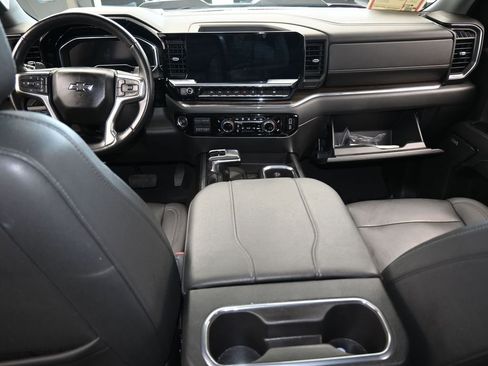 Used 2023 Chevrolet Silverado 1500 LT Trail Boss w/ LT Trail Boss Premium Package image 46