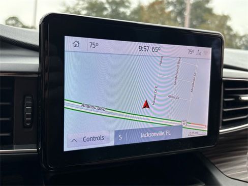 Used 2020 Ford Explorer Limited image 29