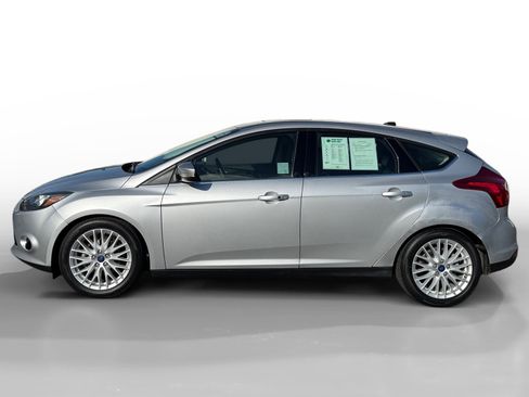 Used 2014 Ford Focus Titanium FWD image 2
