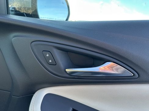 Used 2024 Buick Encore GX Avenir w/ Avenir Convenience Package image 34