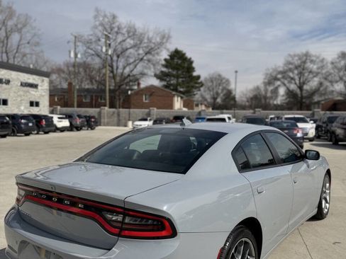 Used 2022 Dodge Charger SXT w/ Plus Group image 7