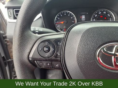 Used 2020 Toyota RAV4 LE image 28