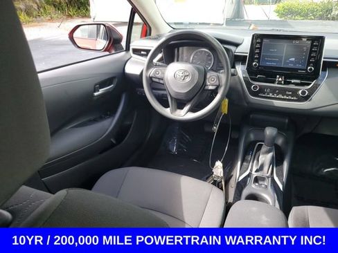 Used 2021 Toyota Corolla LE FWD image 22