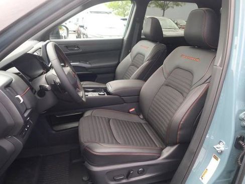 New 2026 Nissan Pathfinder Rock Creek w/ Rock Creek Premium Package AWD/4WD image 20