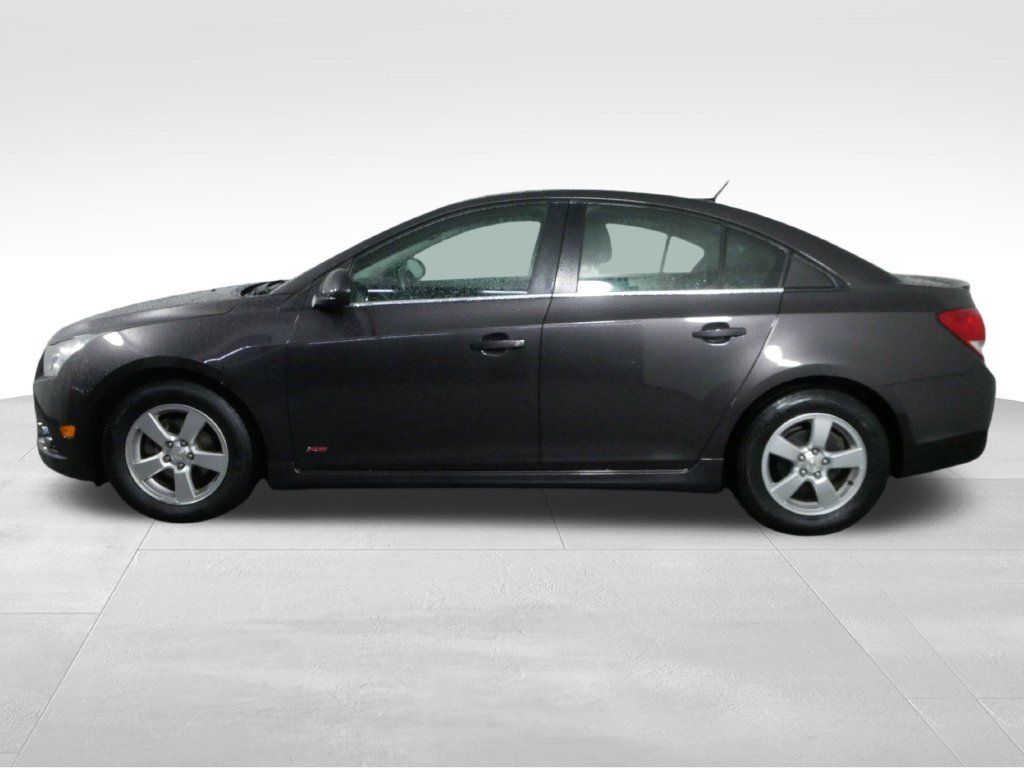 Used 2014 Chevrolet Cruze LT w/ RS Package FWD image 6