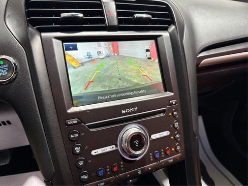 Used 2020 Ford Fusion Titanium image 18