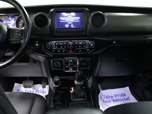 Used 2023 Jeep Wrangler Unlimited Sport AWD/4WD image 18