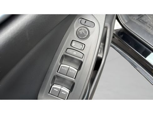 Used 2018 Honda Accord Sport image 12