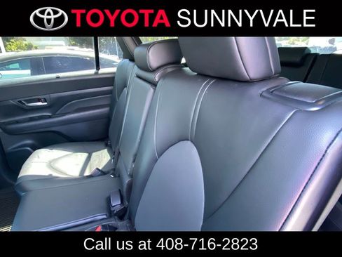 Used 2024 Toyota Grand Highlander AWD Hybrid image 5