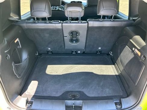 Used 2017 Jeep Renegade Trailhawk w/ Premium Trailhawk Package AWD/4WD image 40