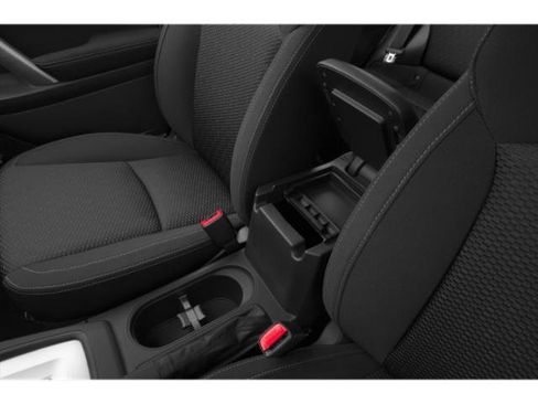Used 2015 Subaru Forester 2.5i AWD/4WD image 18