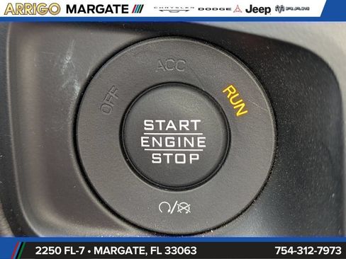 Used 2025 Jeep Wrangler Unlimited Sahara w/ Safety Group AWD/4WD image 29