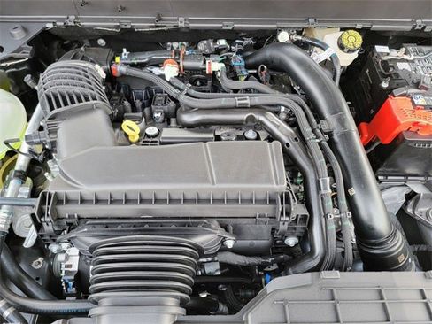 New 2025 Ford Maverick Lariat w/ Black Appearance Package image 36