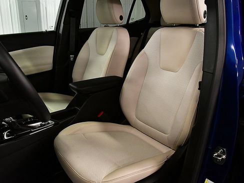 Used 2023 Buick Encore GX Preferred w/ Cold Weather Comfort Package AWD/4WD image 25