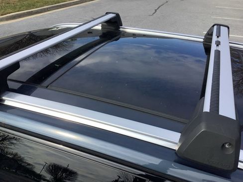 Used 2024 Volvo V60 B5 Cross Country Plus w/ Protection Package Premier image 32